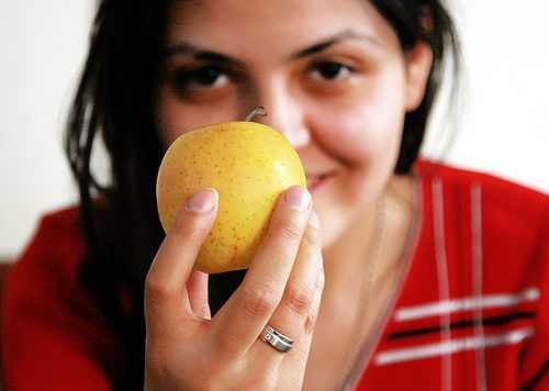 Comer una manzana al día te mantiene sano y te ayuda a prevenir o combatir el cáncer