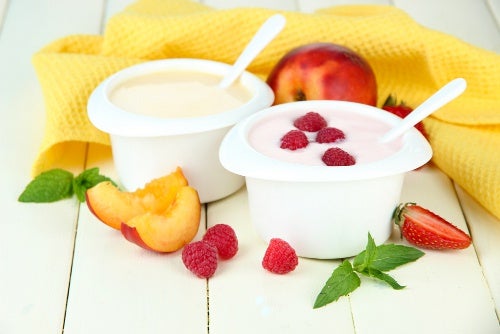 Image result for yogur con frutas