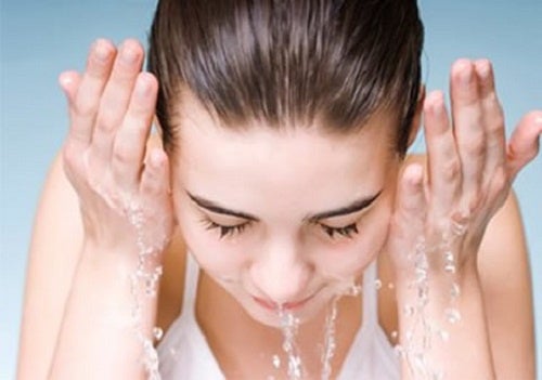¿Cómo rejuvenecer y mantener hidratada tu piel?