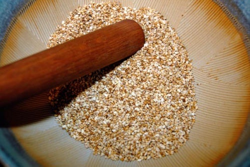 Gomasio para la dieta depurativa del arroz rojo