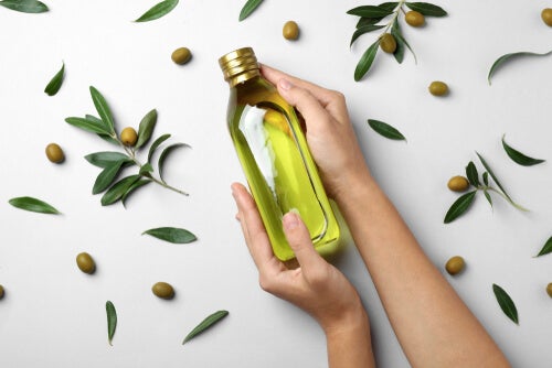 10 sorprendentes beneficios del aceite de oliva extra virgen — Mejor con  Salud