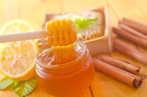 Beneficios de la miel y la canela que desconocías - Benefits of honey and cinnamon you did not know.