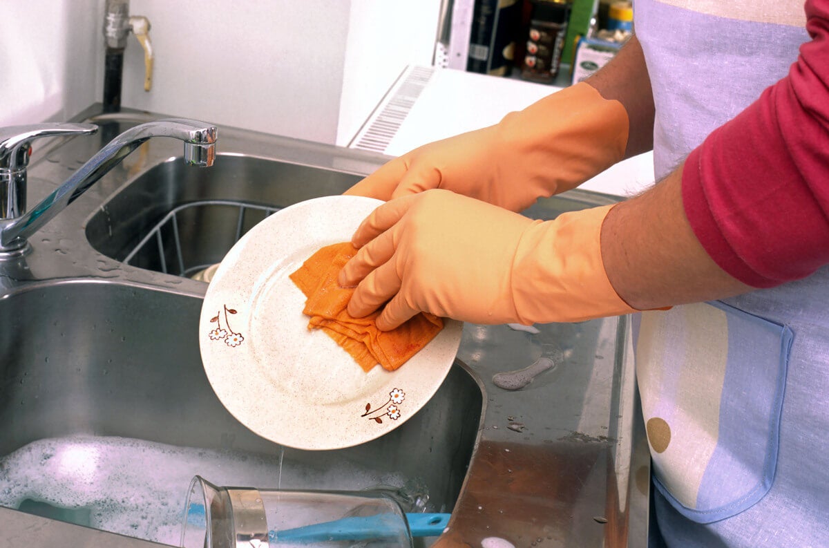 Los 8 errores más comunes al lavar los platos