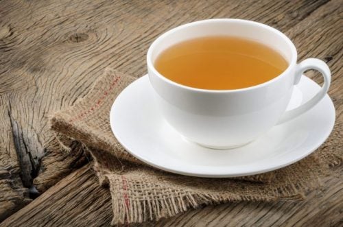 En kop varm te kan hjælpe dig til at sove godt og vågne op udhvilet