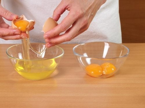 Diferentes usos de la clara de huevo para el cuidado de la salud y la belleza