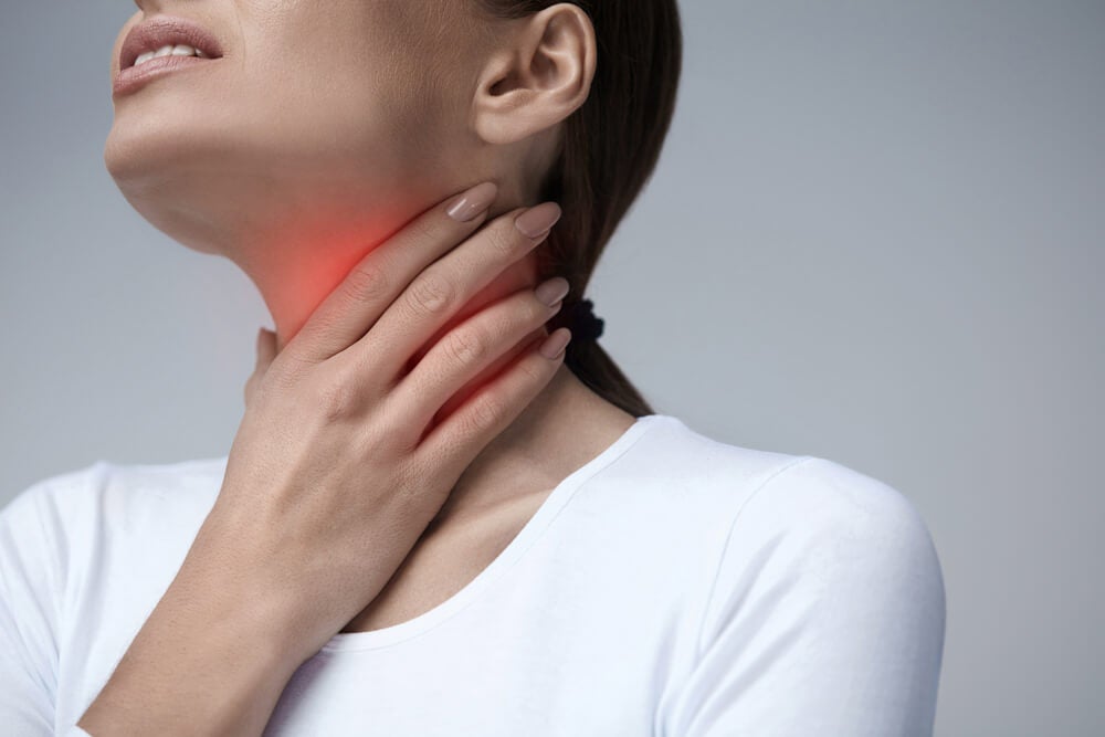 6 formas de saber si hay placa en la garganta