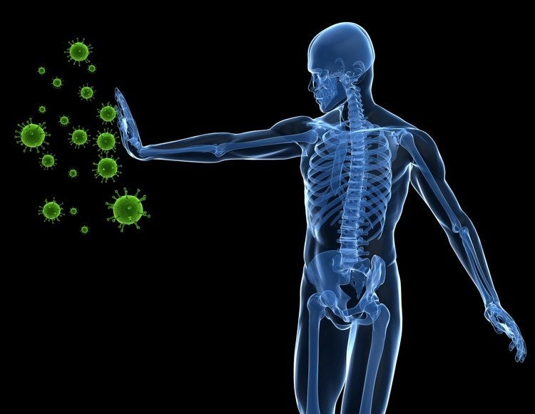 Razones por las cuales tomar batidos detox: mejoran el sistema inmunológico