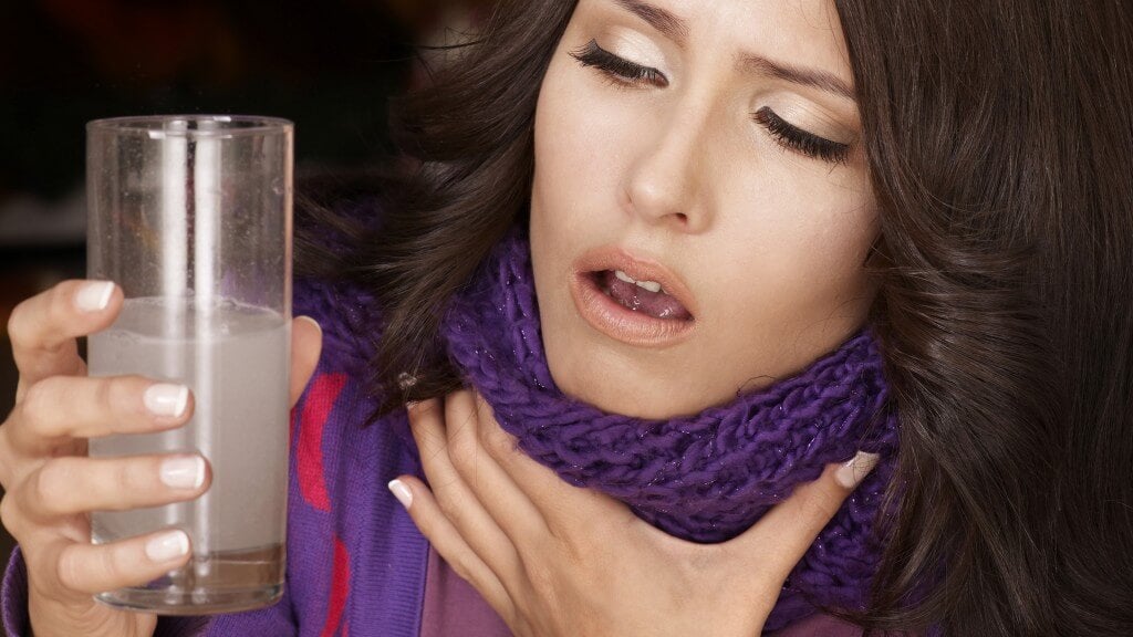 8 síntomas iniciales de cáncer de garganta que no debes ignorar