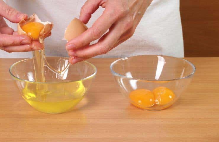Tratamento caseiro e natural com ovo para reduzir as manchas causadas por melasma
