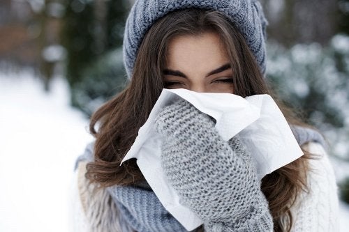 Abrigarnos bien y acorde con la tempratura nos ayudará a evitar los resfriados.